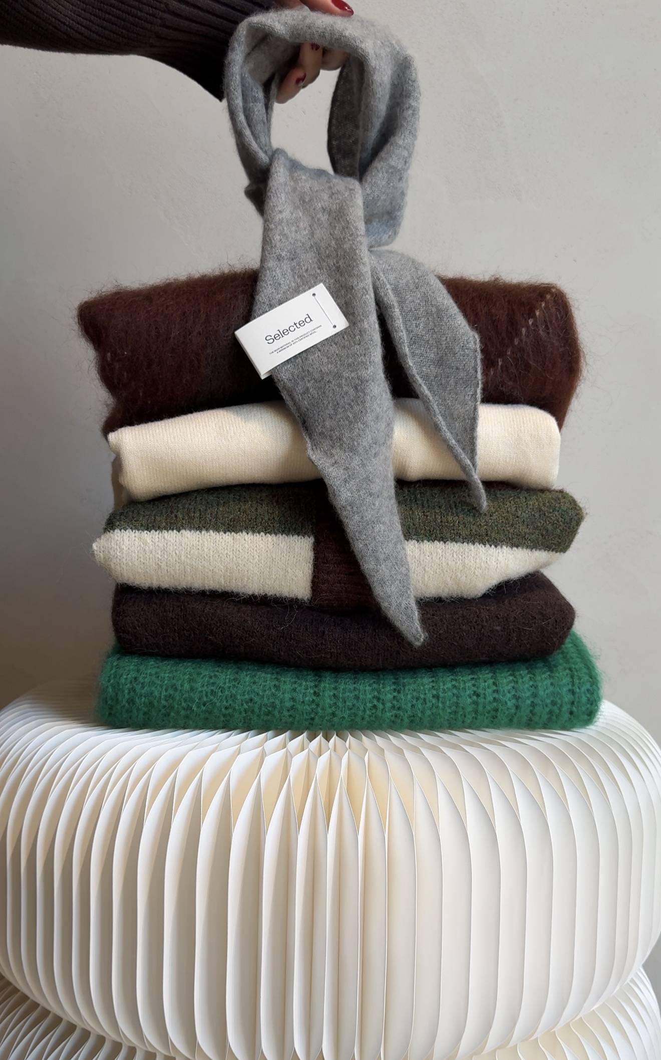 THE KNITWEAR MOVEMENT