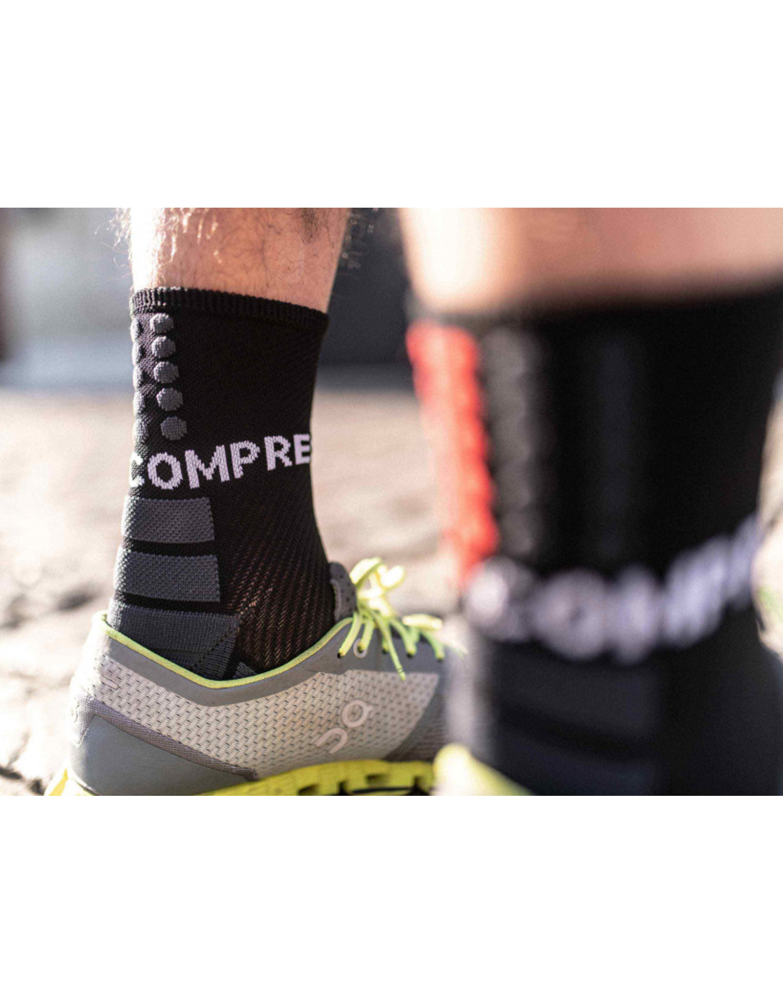 Compressport Shock Absorb Socks Hardloopsokken Hoog - Zwart