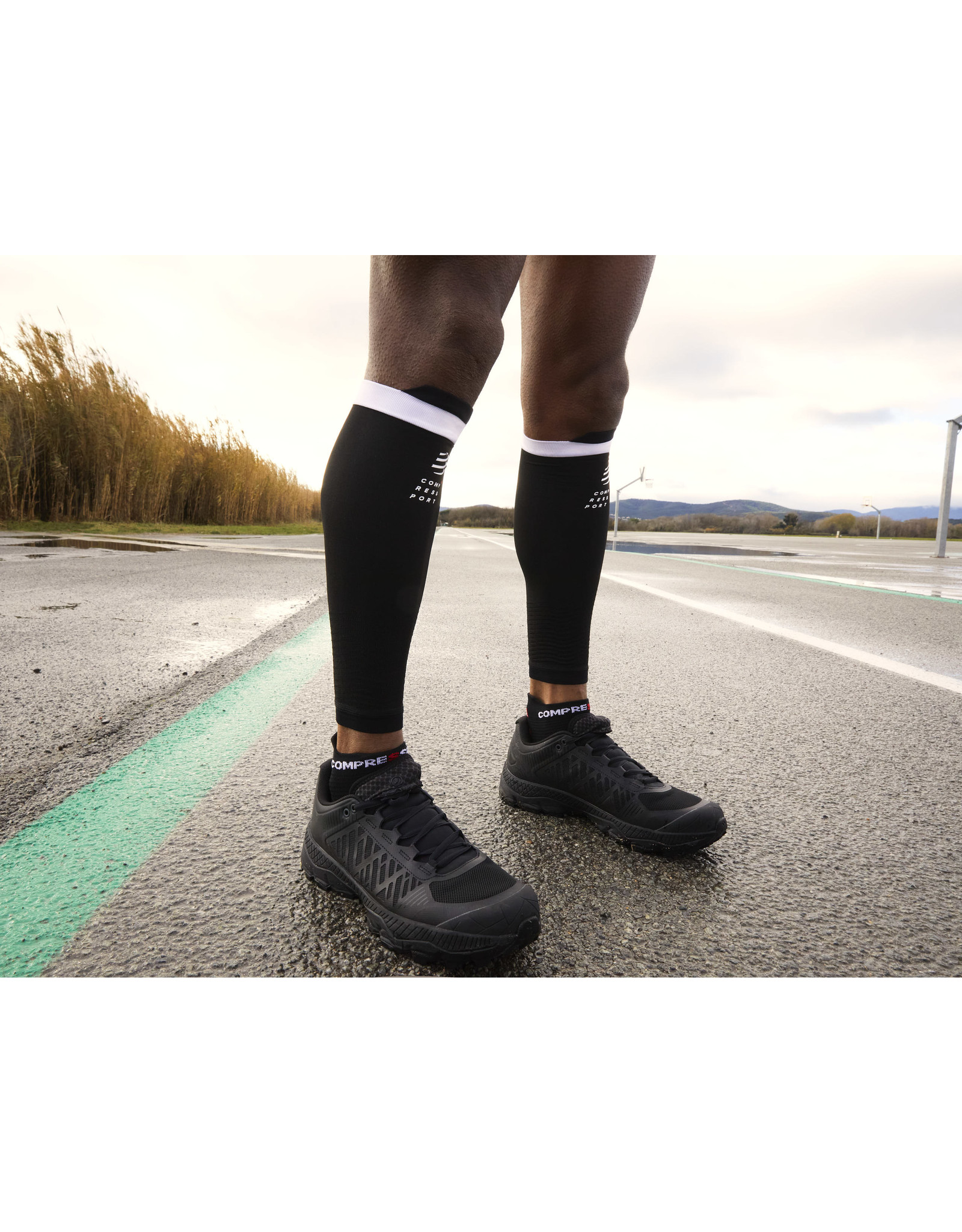 Compressport Pro Racing Socks v4.0 Run Low - Black/Red