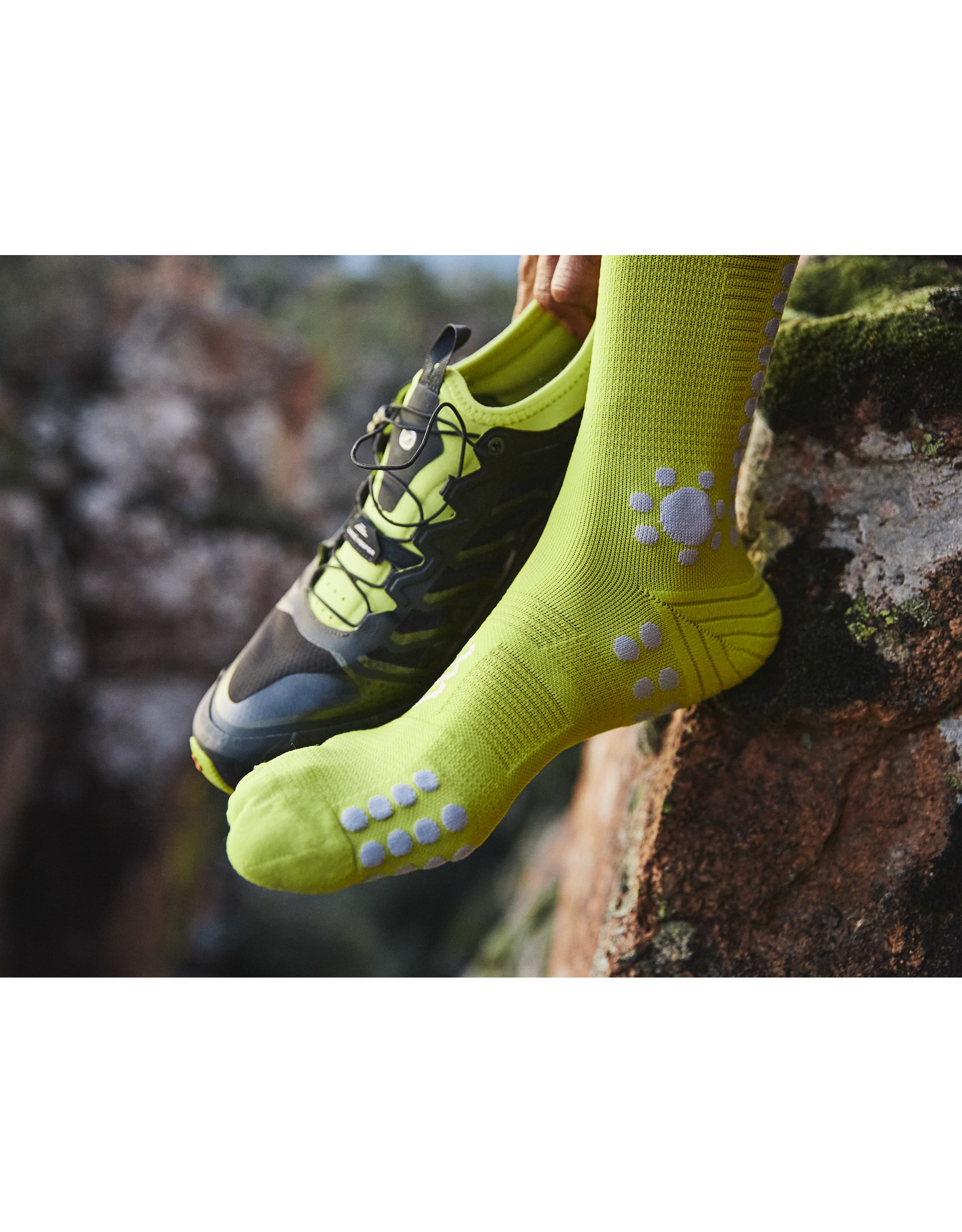 Compressport Pro Racing Socks v4.0 Trail - Primerose/Alloy