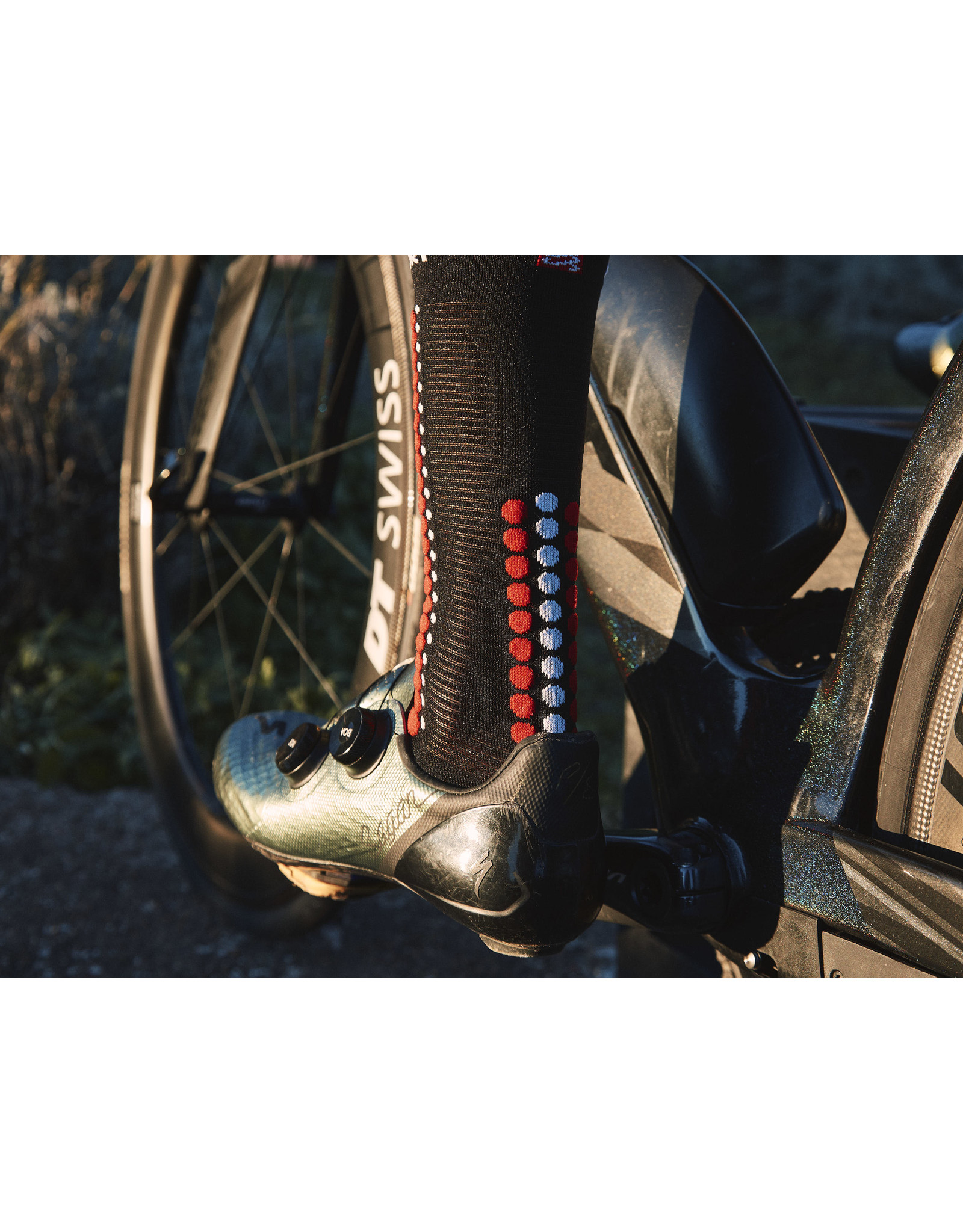 Compressport Pro Racing Socks v4.0 Bike - Black/Red