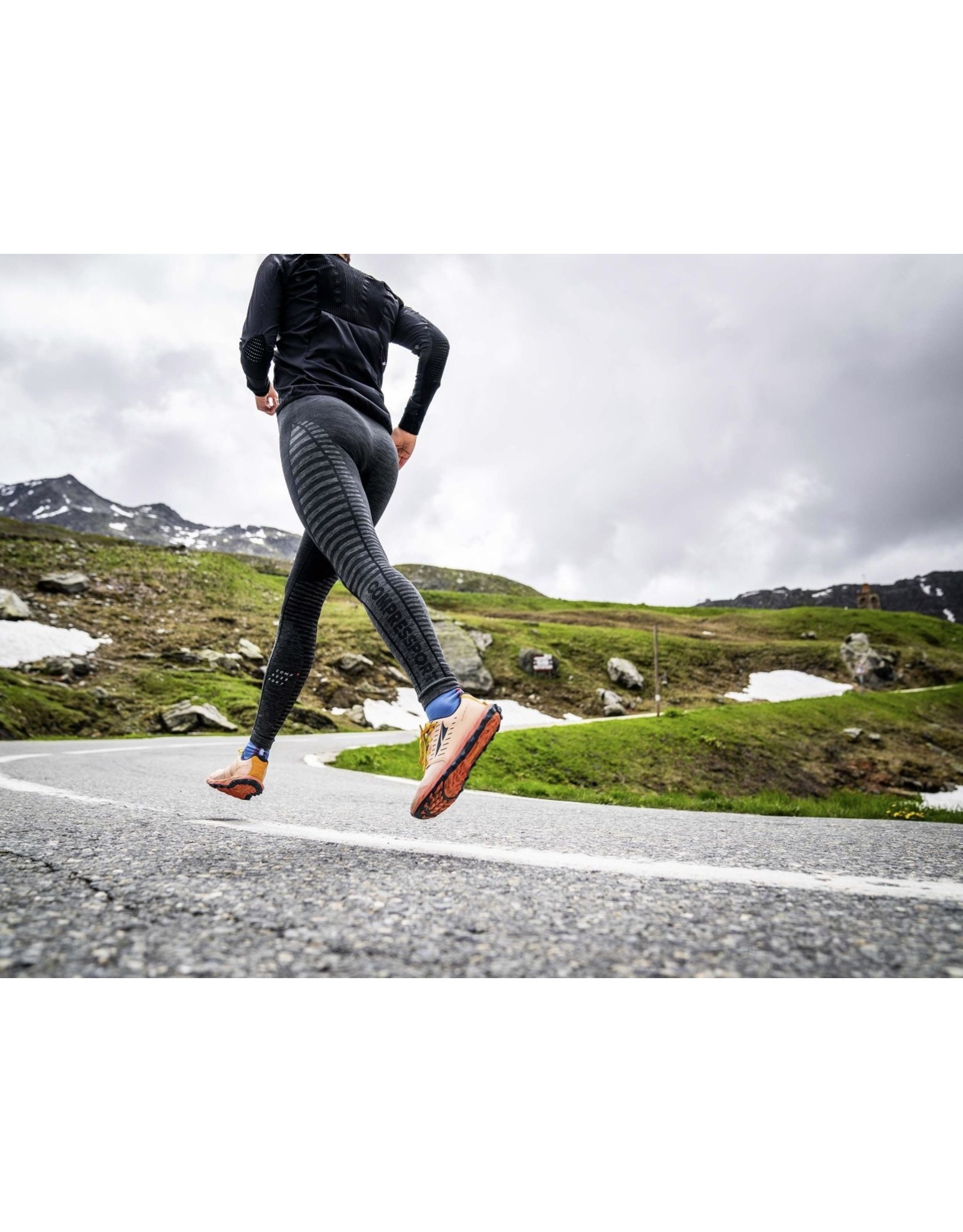 Compressport Winter Run Legging W - Black