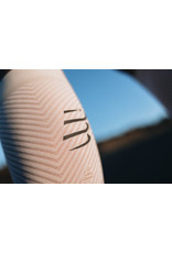 Compressport R2 Oxygen - White/Neble Grey