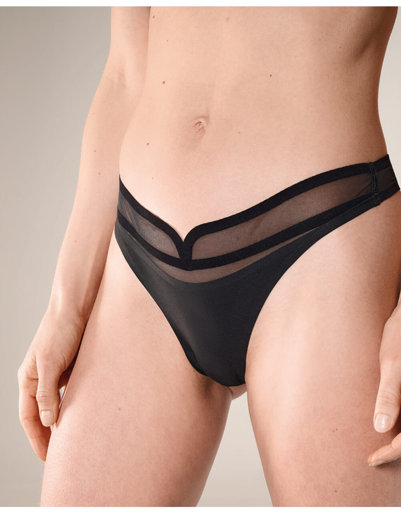 Hästko STRING N°19 - True Black