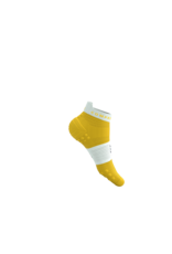 Compressport Pro Racing Socks V4.0 Run Low - Lemon/White