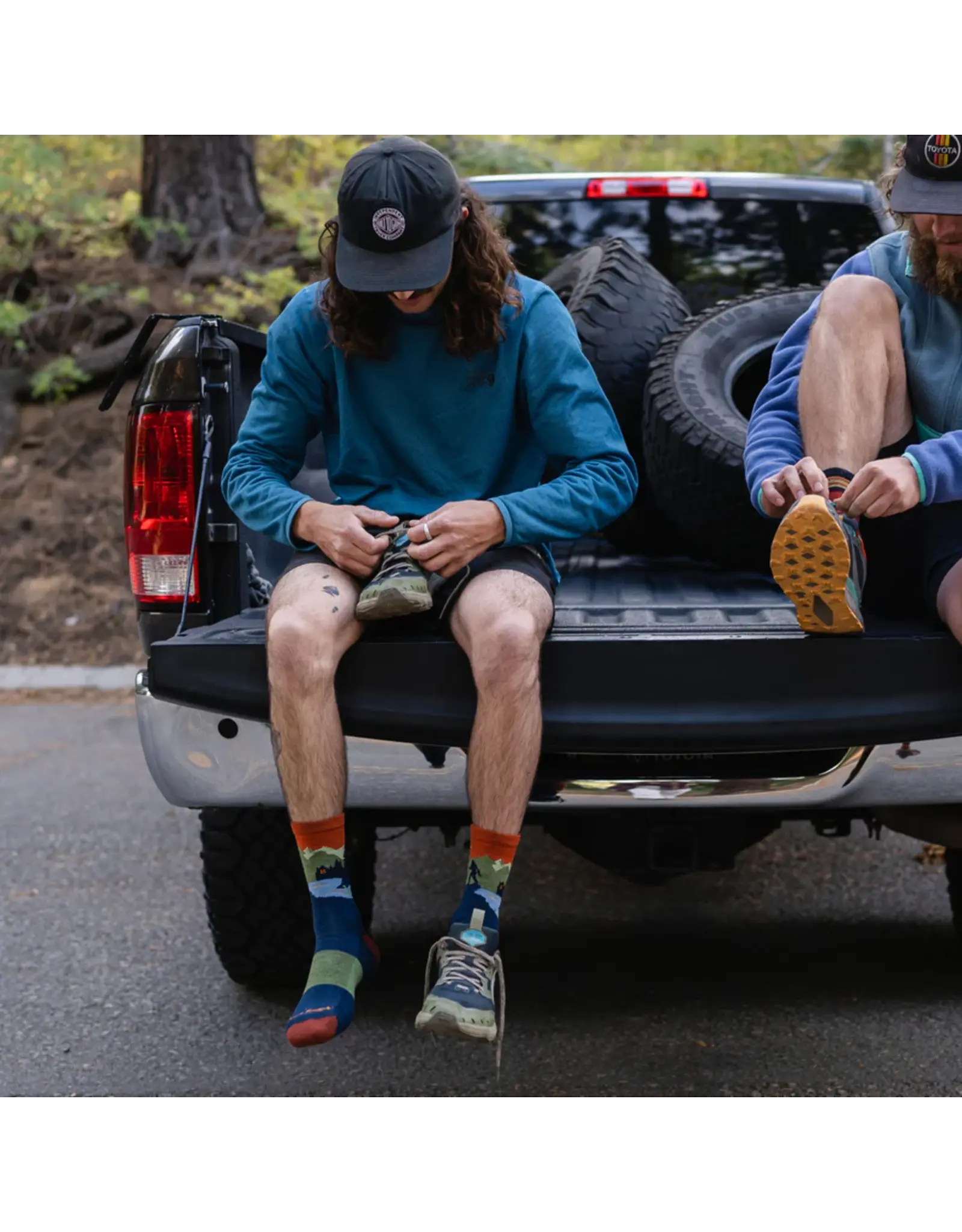 Darn Tough Close Encounters Micro Crew Midweight with Cushion - Eclipse