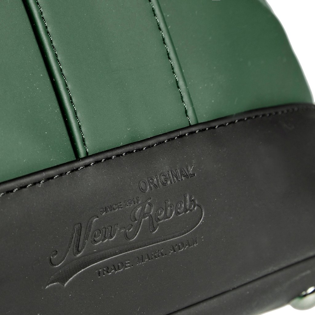 New Rebels New Rebels Mart Charleston Donkergroen 21L Shopper Waterafstotend