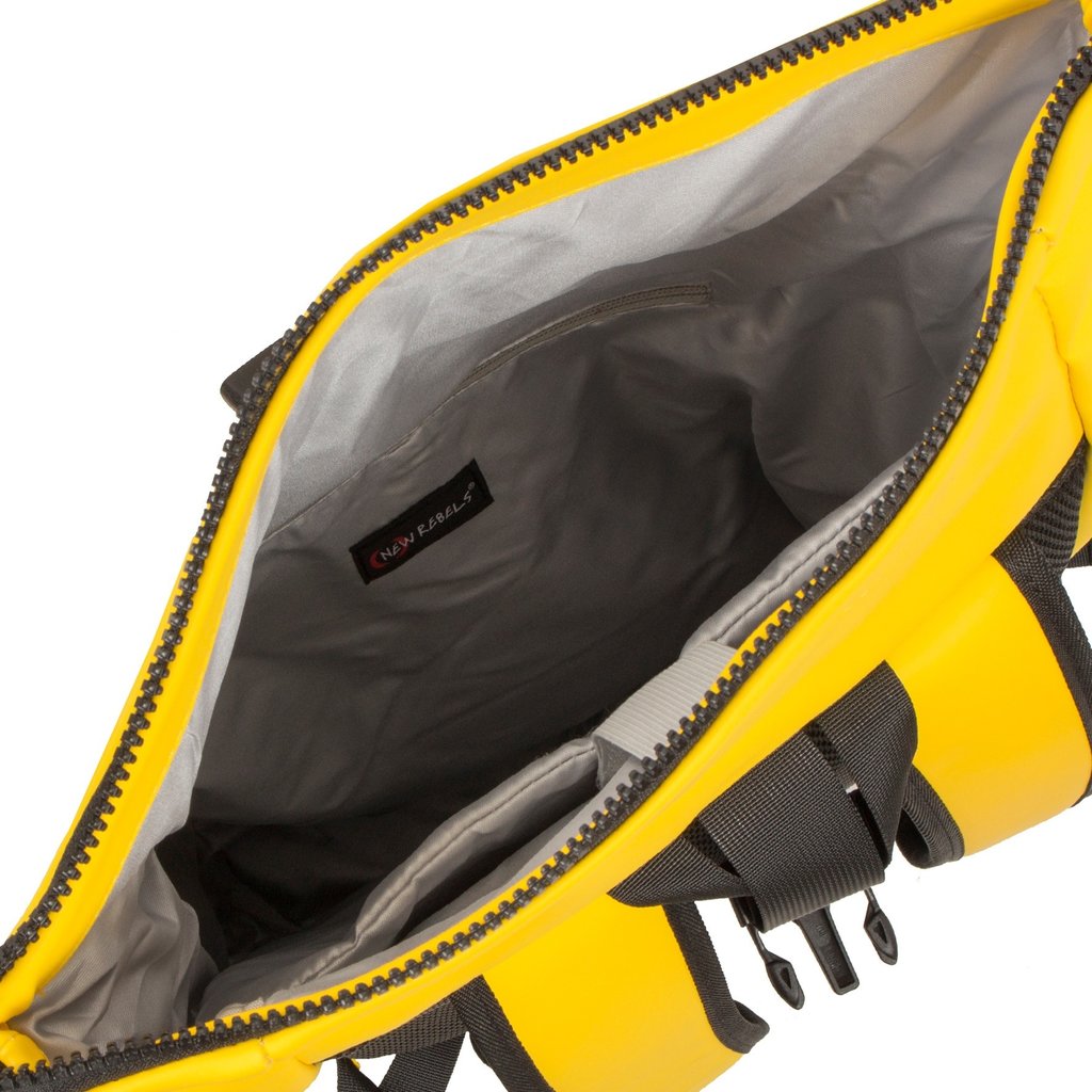 New Rebels New Rebels Mart New York Geel 21L Rugtas Rolltop Waterafstotend Laptop 15.6"