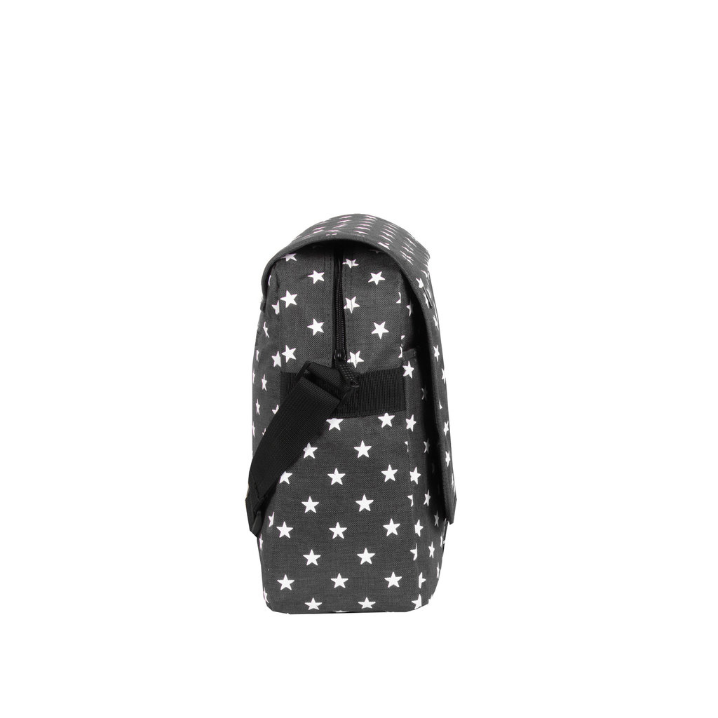 New Rebels ® Star26 - Medium Schoudertas  A5 - Crossbodytas met flap - Black with stars