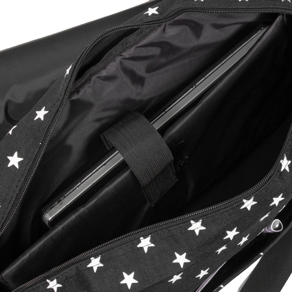 New Rebels ®  Star26 - Medium A5 Umhängetasche Mit Überschlag - Schwarz Mit Stars