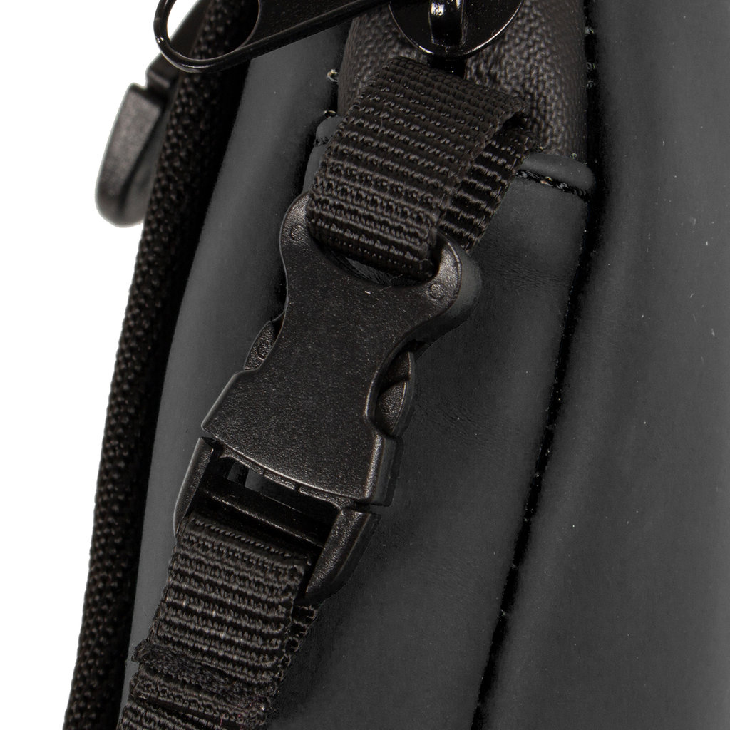 New Rebels New Rebels ® Mart - Waterafstotend - Telefoontas  - Telefoontasje - Zwart