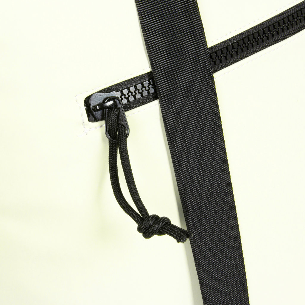 New Rebels New Rebels ® Mart - Top Zip - Waterafstotend -  Rugtas - Laptoptas 13,3 Inch. - Shopper - Wit