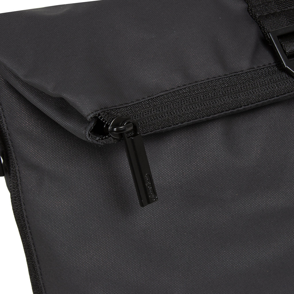 New-Rebels® Waxed - Buckle - Backpack - Black - 30x15x44cm