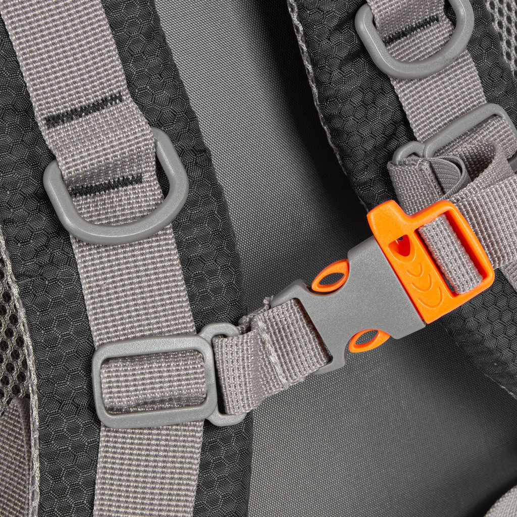 New Rebels New Rebels ® Kinley - Rugtas - Schooltas - Vrijetijdstas - 28 Liter - Nylon - Zwart