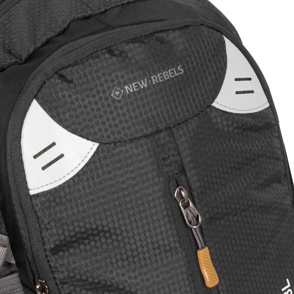 New Rebels New Rebels ® Kinley - Rugtas - Schooltas - Vrijetijdstas - 28 Liter - Nylon - Zwart