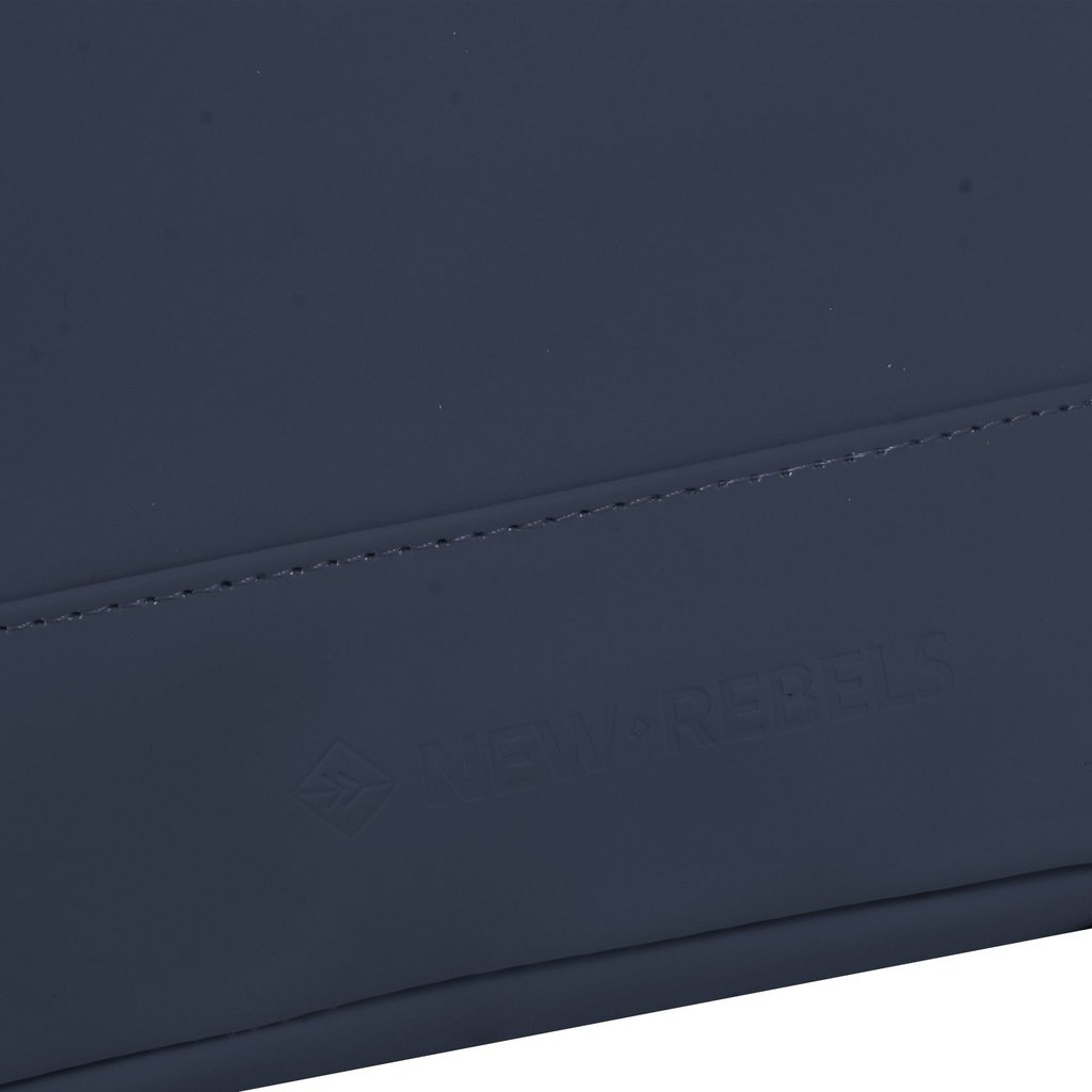 New Rebels New Rebels ® Mart - Top Zip - Waterafstotend -  Rugtas - Laptoptas 13,3 Inch. - Shopper - Navy Blauw