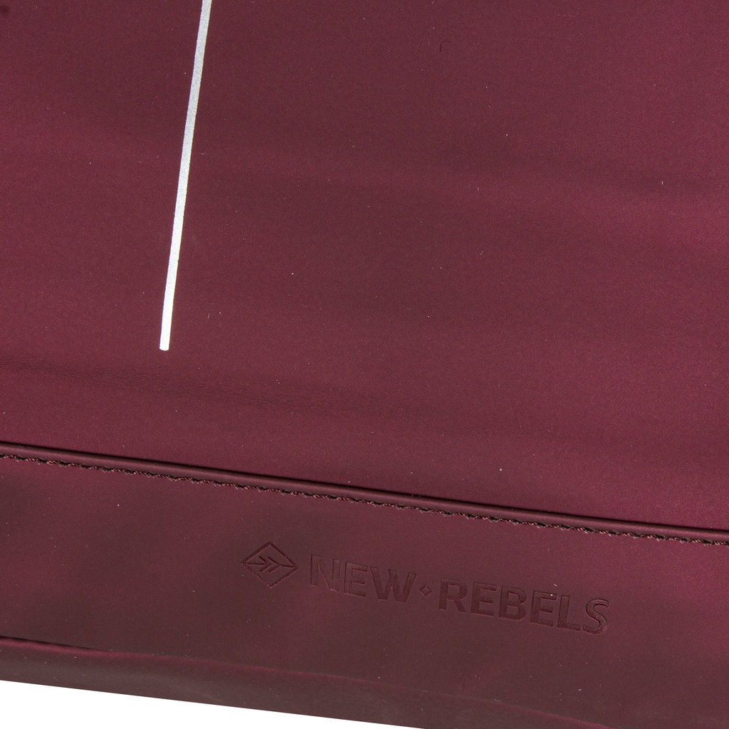New Rebels New Rebels ® Mart - Top Zip - Waterafstotend -  Rugtas - Laptoptas 14Inch. - Shopper - Metallic Burgundy