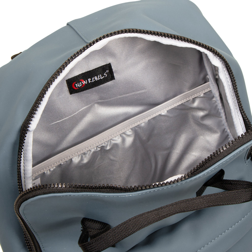 New Rebels New Rebels Mart Chicago Zacht Blauw 17L Rugtas Waterafstotend Laptop 13"