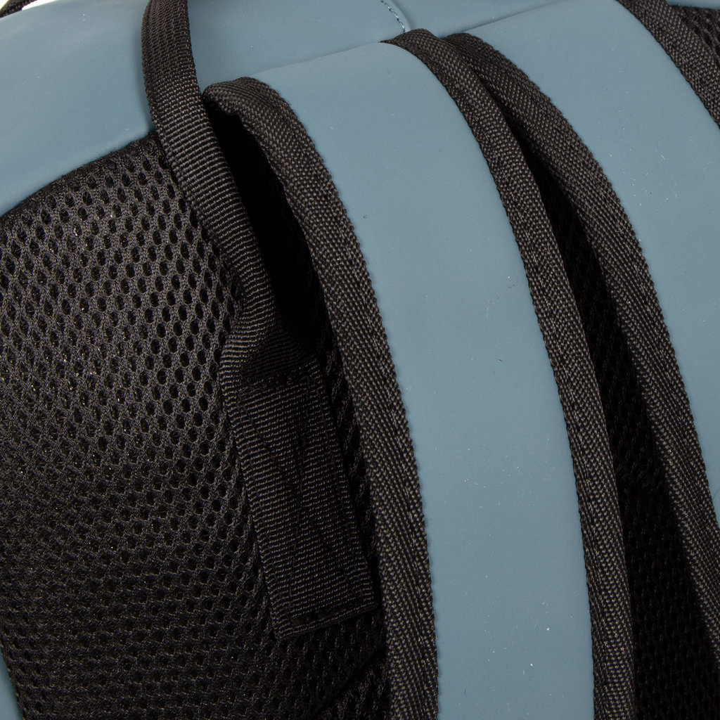 New Rebels New Rebels Mart Chicago Zacht Blauw 17L Rugtas Waterafstotend Laptop 13"