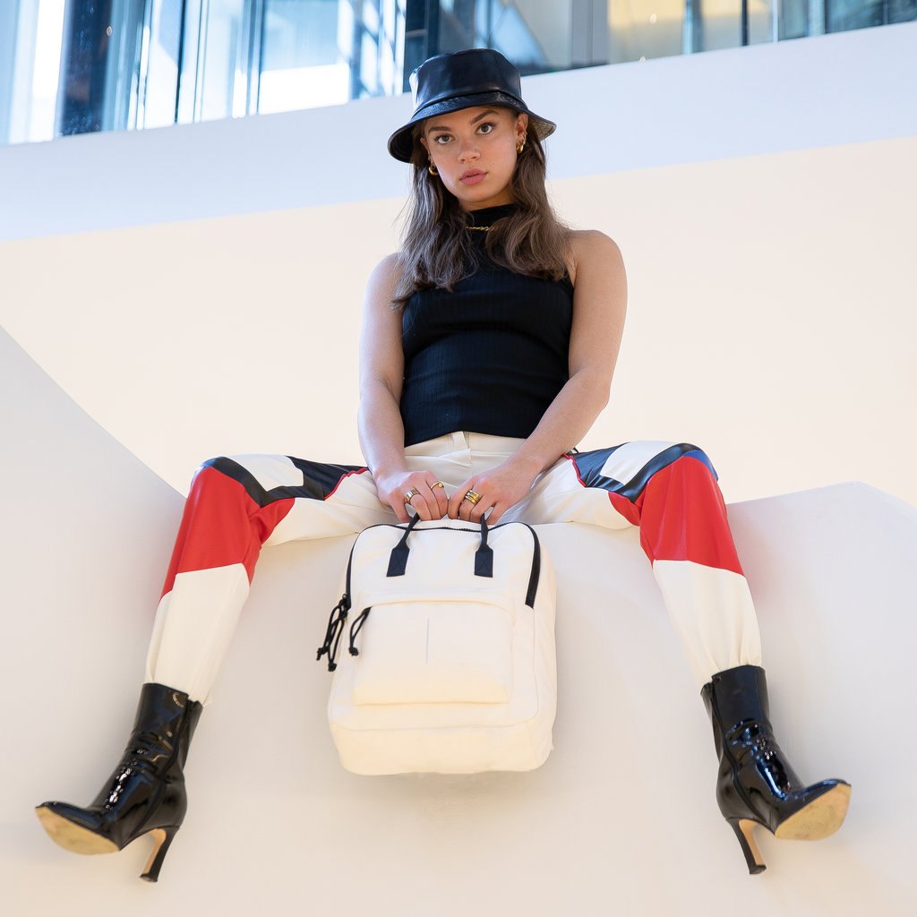 New Rebels New Rebels Mart Chicago Off White 17L Backpack Water Repellent Laptop 13"