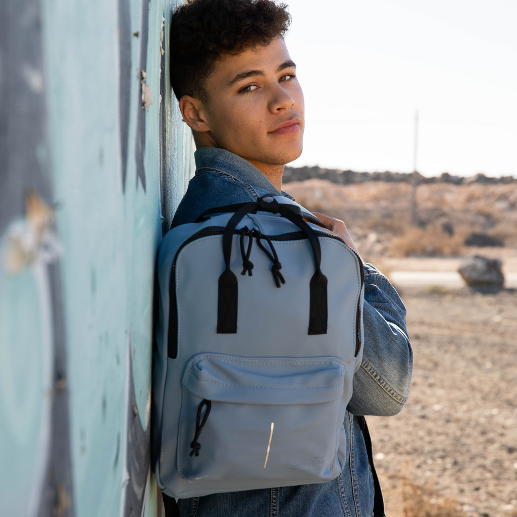 New Rebels New Rebels Mart Chicago Zacht Blauw 17L Rugtas Waterafstotend Laptop 13"