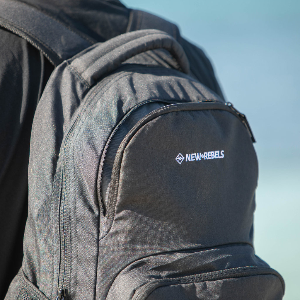 New Rebels New Rebels ® Bts 2 Schultasche Mit Laptopfach Schwarz