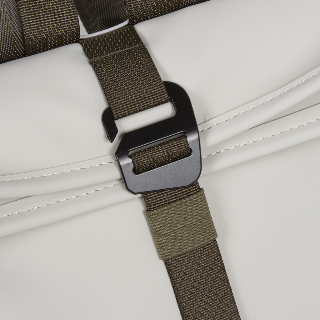 New Rebels New Rebels ® Tim Rolltop Rucksack Klein Beige/OlIV