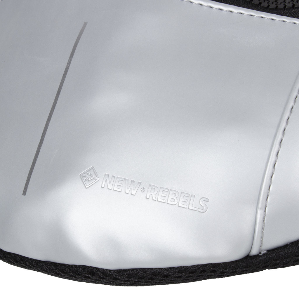 New Rebels ® Mart - Water Repellent -  Fanny Pack - Silver