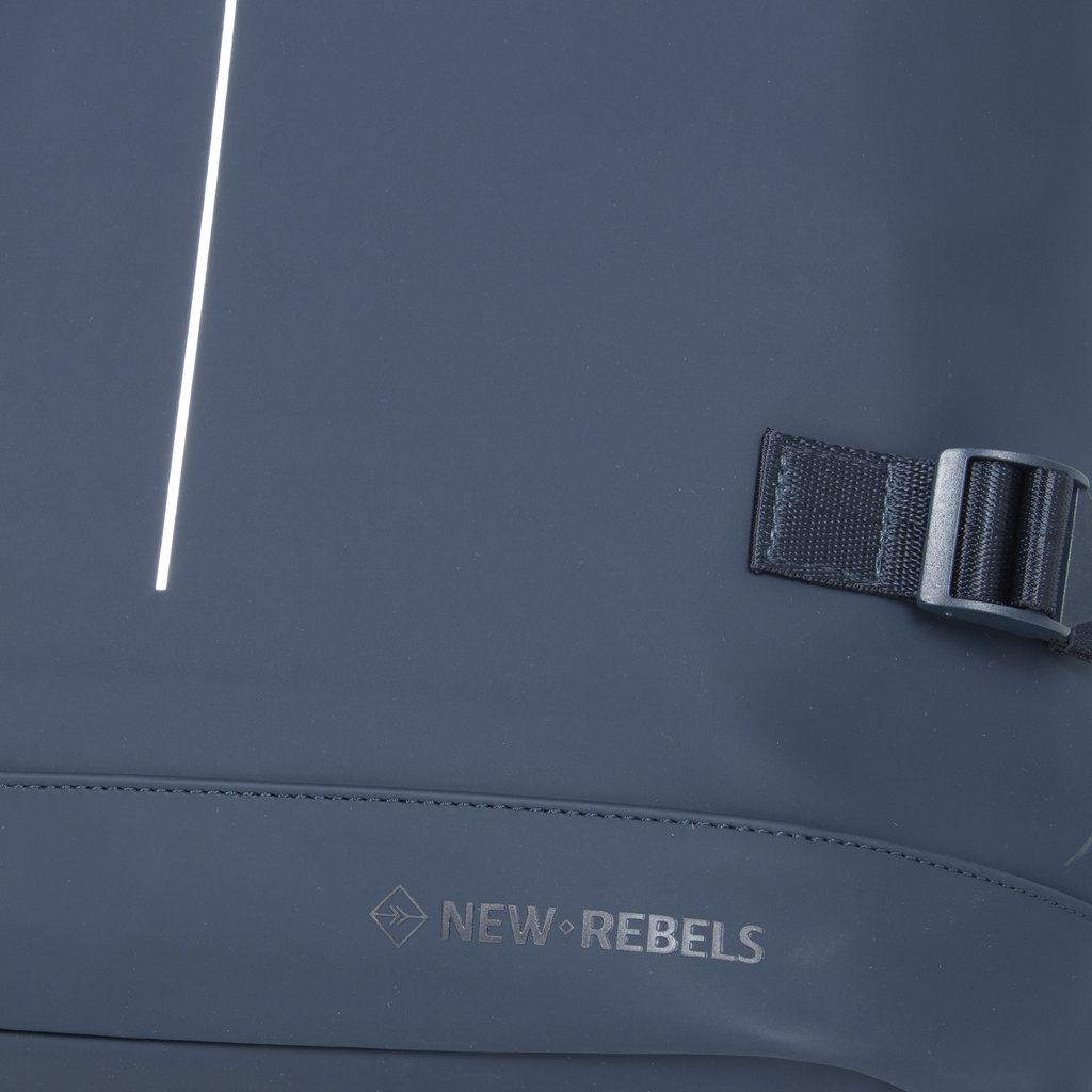 New Rebels ® William -Rolltop - Rugzak - Donkerblauw - 16L  -  Waterafstotende Rugtas