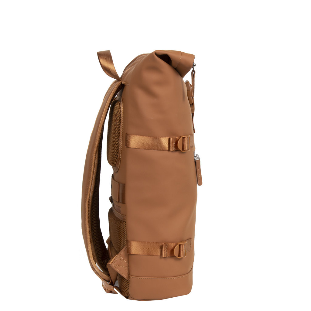 New Rebels New Rebels William Riverside Cognac 19L Rugzak Waterafstotend Laptop 15.6"