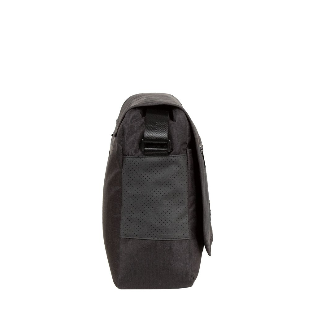 New Rebels ® Solar 25 - Medium Schoulderbag  A5 - Crossbodybag - Black