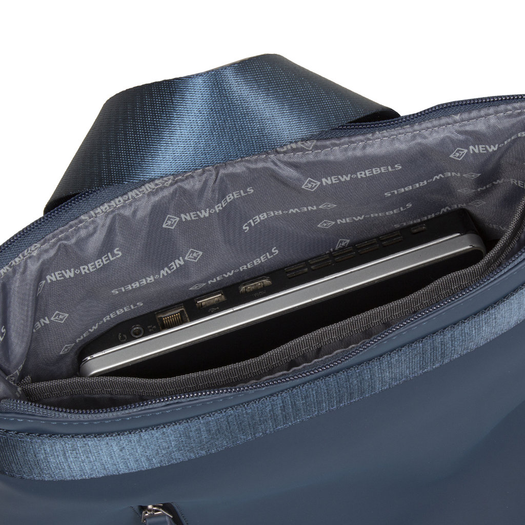New Rebels New Rebels Daley Rugzak 14L Navy Waterafstotend
