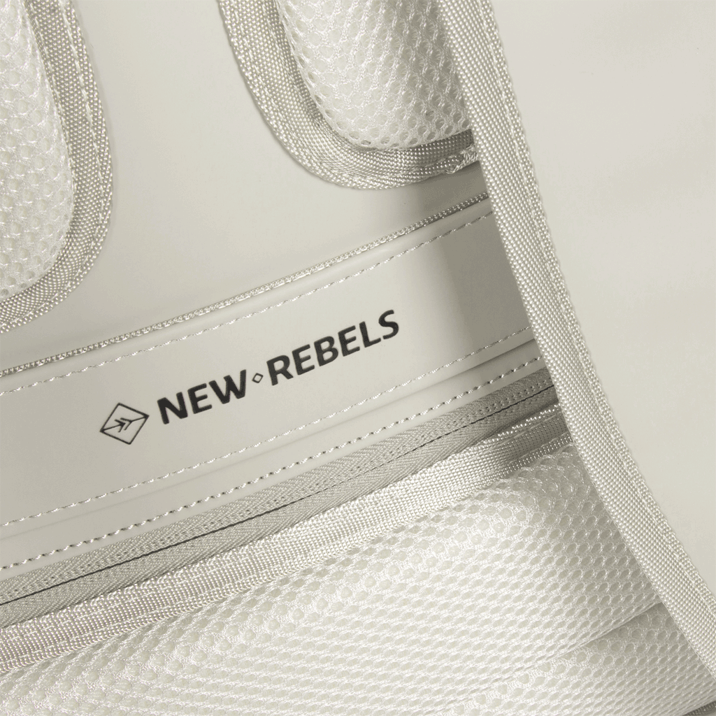 New Rebels ® William - Rolltop - Rucksack - Beige 16L  - Wasserabweisend