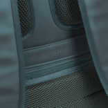 New Rebels New Rebels William Baltimore Metallic Groen 13L Rolltop Rugzak Waterafstotend Laptop 14"