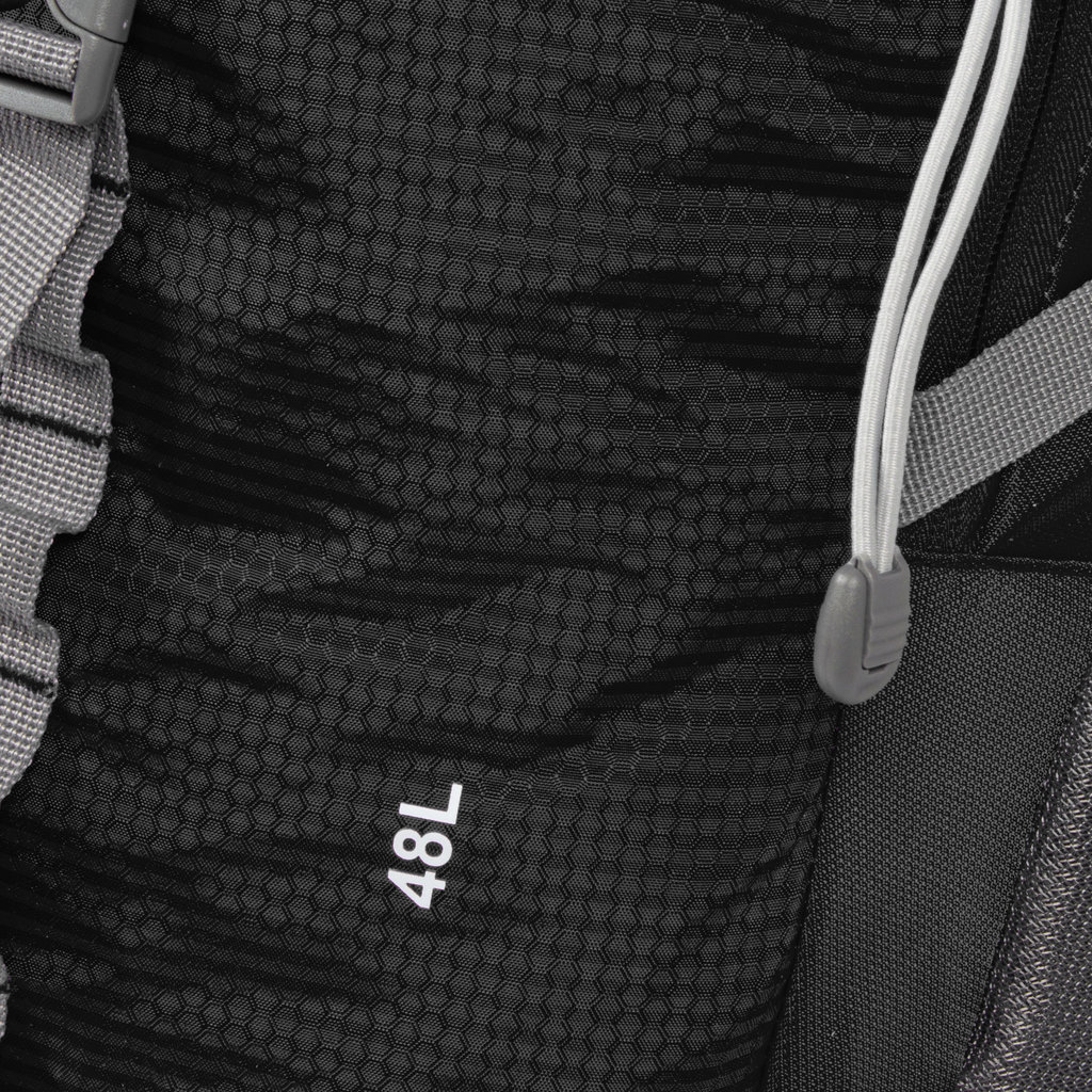 New Rebels New Rebels ® Kinley - Rugtas - Schooltas - Vrijetijdstas - 48 Liter - Nylon - Zwart