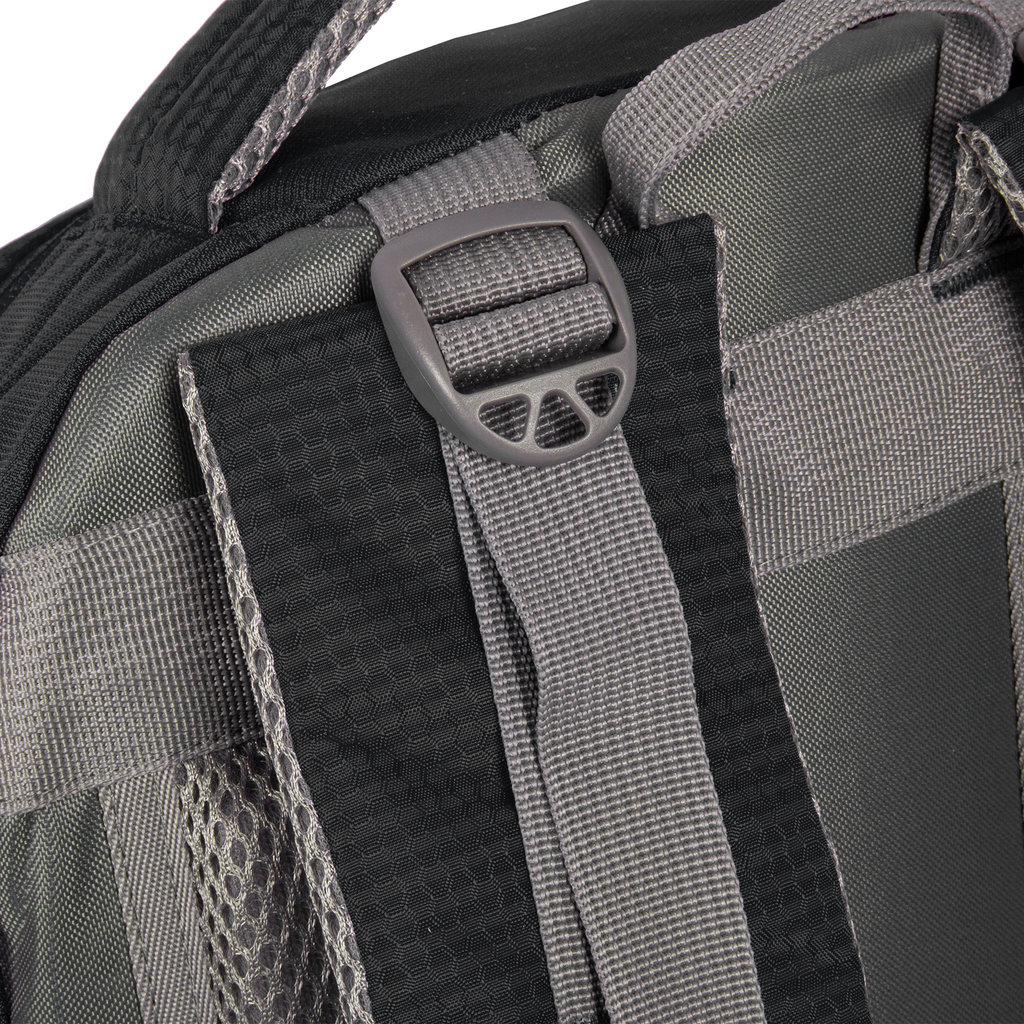 New Rebels New Rebels ® Kinley - Rugtas - Schooltas - Vrijetijdstas - 48 Liter - Nylon - Zwart