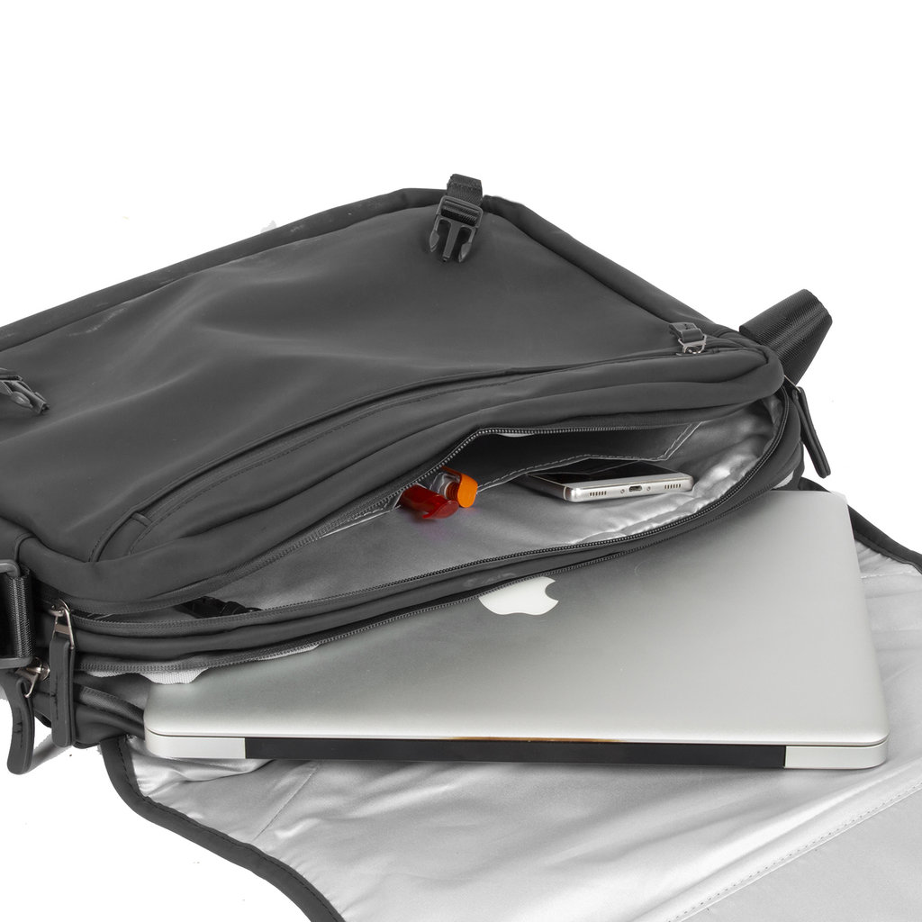 New Rebels ® William - Computer Shoulderbag - Black 10L -  Water Repellent