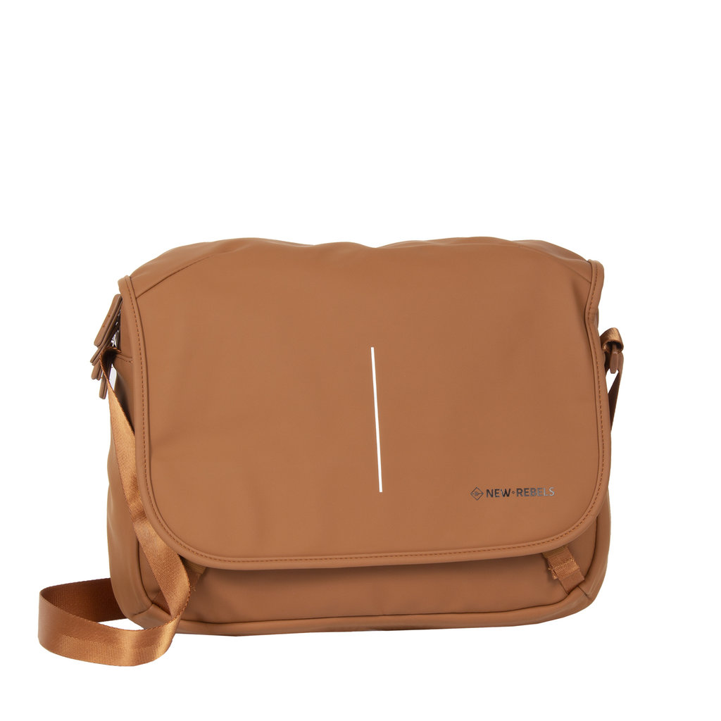 New Rebels ® William - Computer Umhängetasche - Cognac 10L -  Wasserabweisend