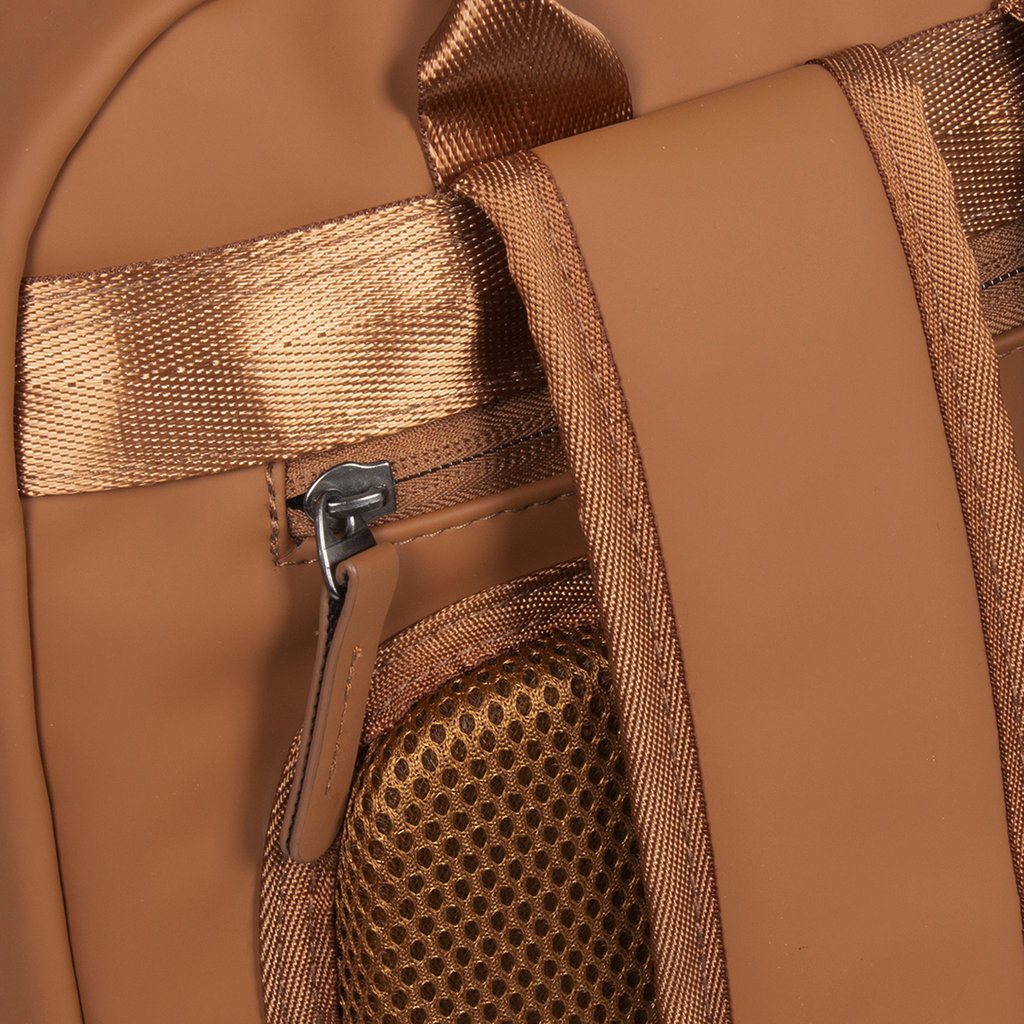 New Rebels New Rebels William Milwaukee Cognac 18L Rugzak Waterafstotend Laptop 15.6"