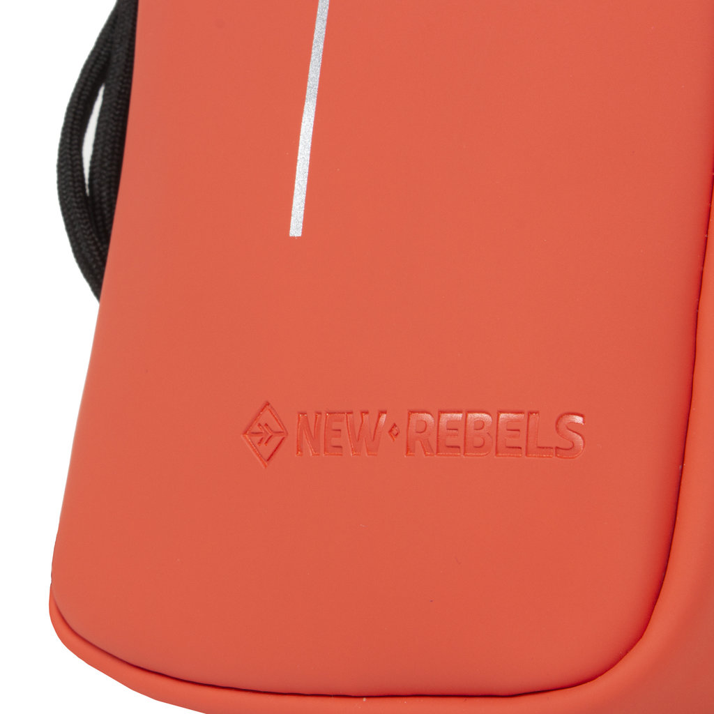 New Rebels New Rebels ® Mart - Waterafstotend - Telefoontas  - Telefoontasje - Orange