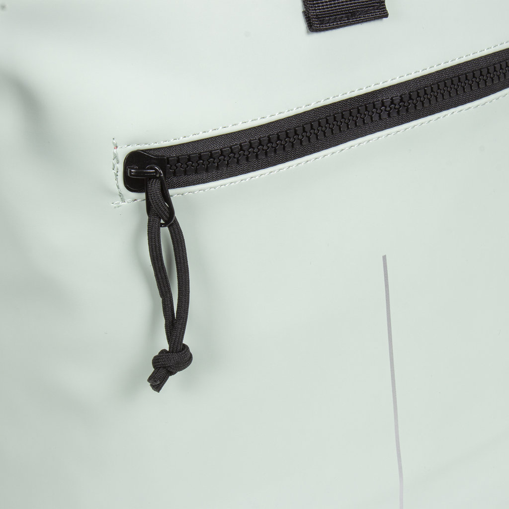 New Rebels New Rebels Mart New York Mint 21L Rugtas Rolltop Waterafstotend Laptop 15.6"