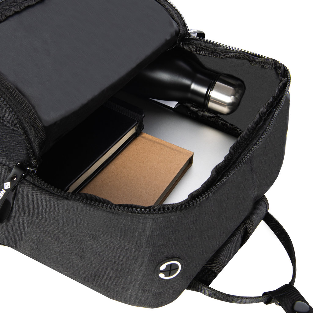 New Rebels New Rebels Boyan Chicago Schwarz 9L Rucksack Recyceltes Nylon