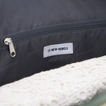New Rebels New Rebels Flora Weston Duffel Dunkelgrün 54L Trolley Wasserabweisend New Rebels New Rebels Flora Weston Duffel Dunkelgrün 54L Trolley Wasserabweisend