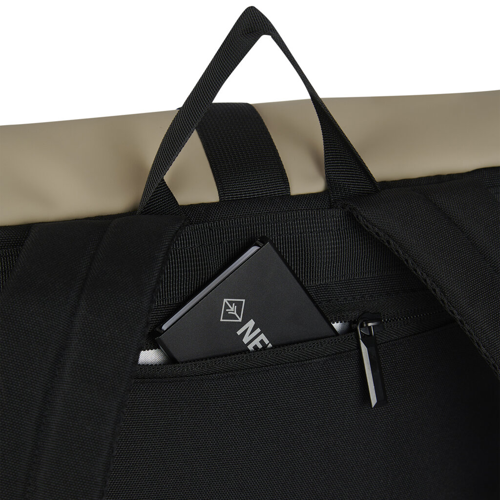 New Rebels New Rebels Fane Montgomery Oranje 15L Rolltop Rugzak Waterafstotend Laptop 15.6"