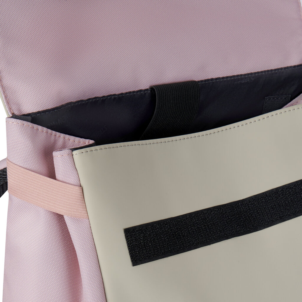 New Rebels New Rebels Ceres Dothan Roze Beige 15L Rugtas met Flap Waterafstotend Laptop 15.6"