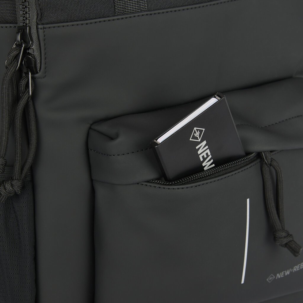 New Rebels New Rebels Bruce Chicago Zwart 17L Rugzak Waterafstotend Laptop 14"