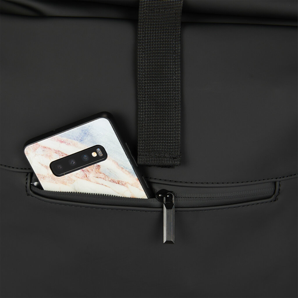New Rebels New Rebels Omar Montgomery Zwart 15L Rolltop Rugzak Waterafstotend Laptop 15.6"