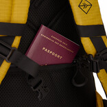New Rebels New Rebels Hugo Carmichael Waterproof Backpack: 26-liter hiking backpack Occur Yellow