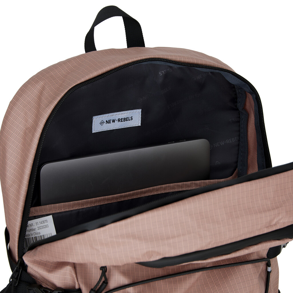 New Rebels Hugo Carmichael Wasserdicht Rucksack: 26-Liter-Wanderrucksack Old Pink