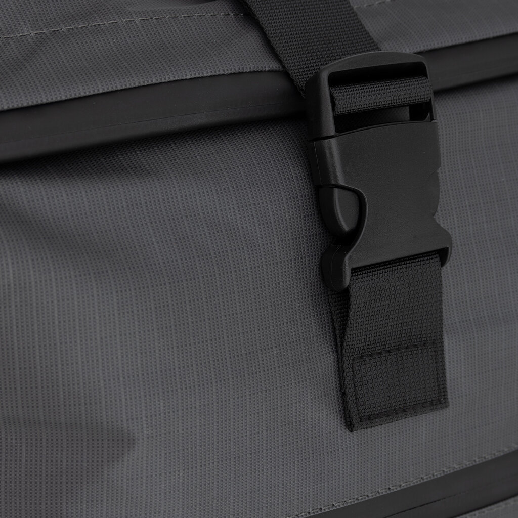 New Rebels New Rebels Hugo New York 17L Waterafstotende Rolltop Rugtas Zwart